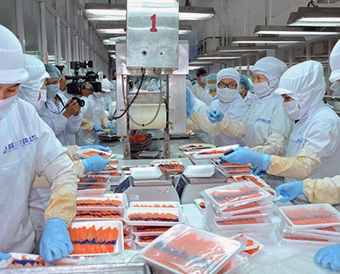 Tuyển 16 nữ chế biến thực phẩm